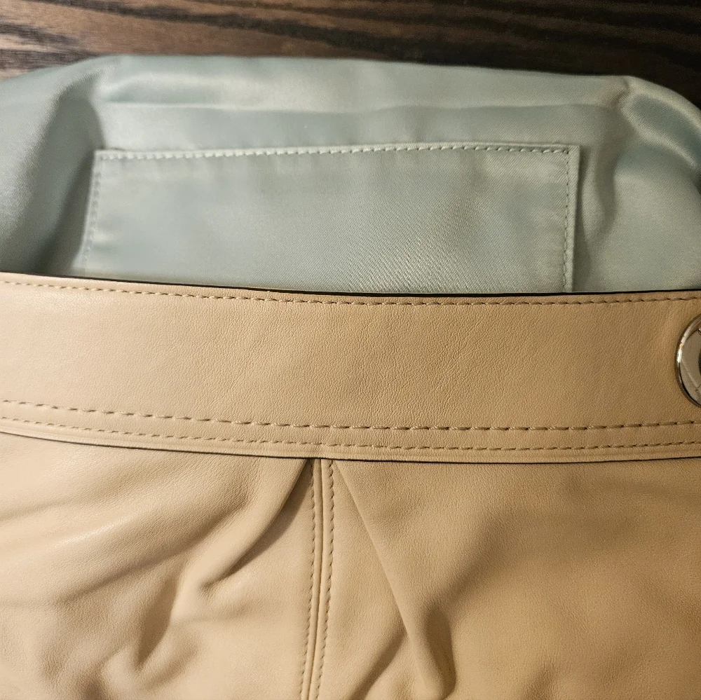 Coach Cream Wristlet Clutch - Picture 4 of 10